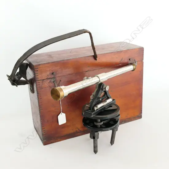 L.S STARRETT, ATHOL, MASS, USA CHROME STEEL SIMPLE THEODOLITE, IN PINE BOX